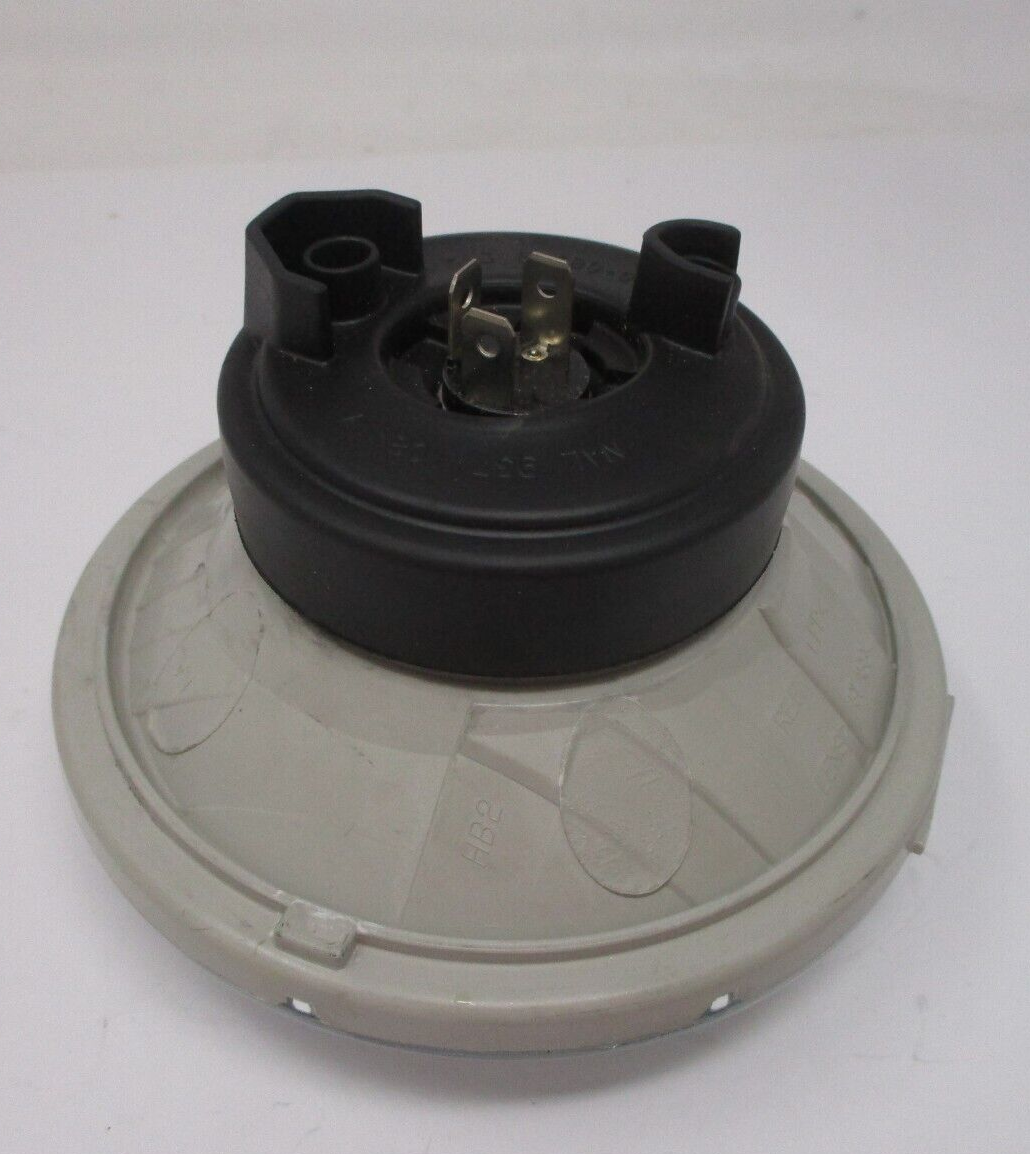 Harley Davidson  Headlight '05-'15 FL,FX,XL DYNA Multi Fit 5 3/4" 68297-05