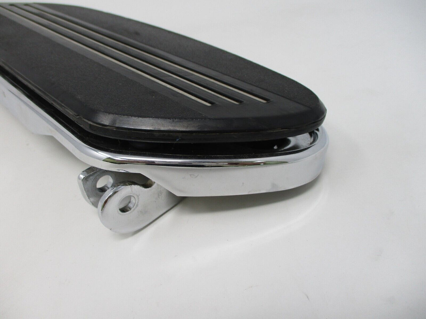 Harley Davidson OEM Streamliner Passenger Floorboard Set 50500215