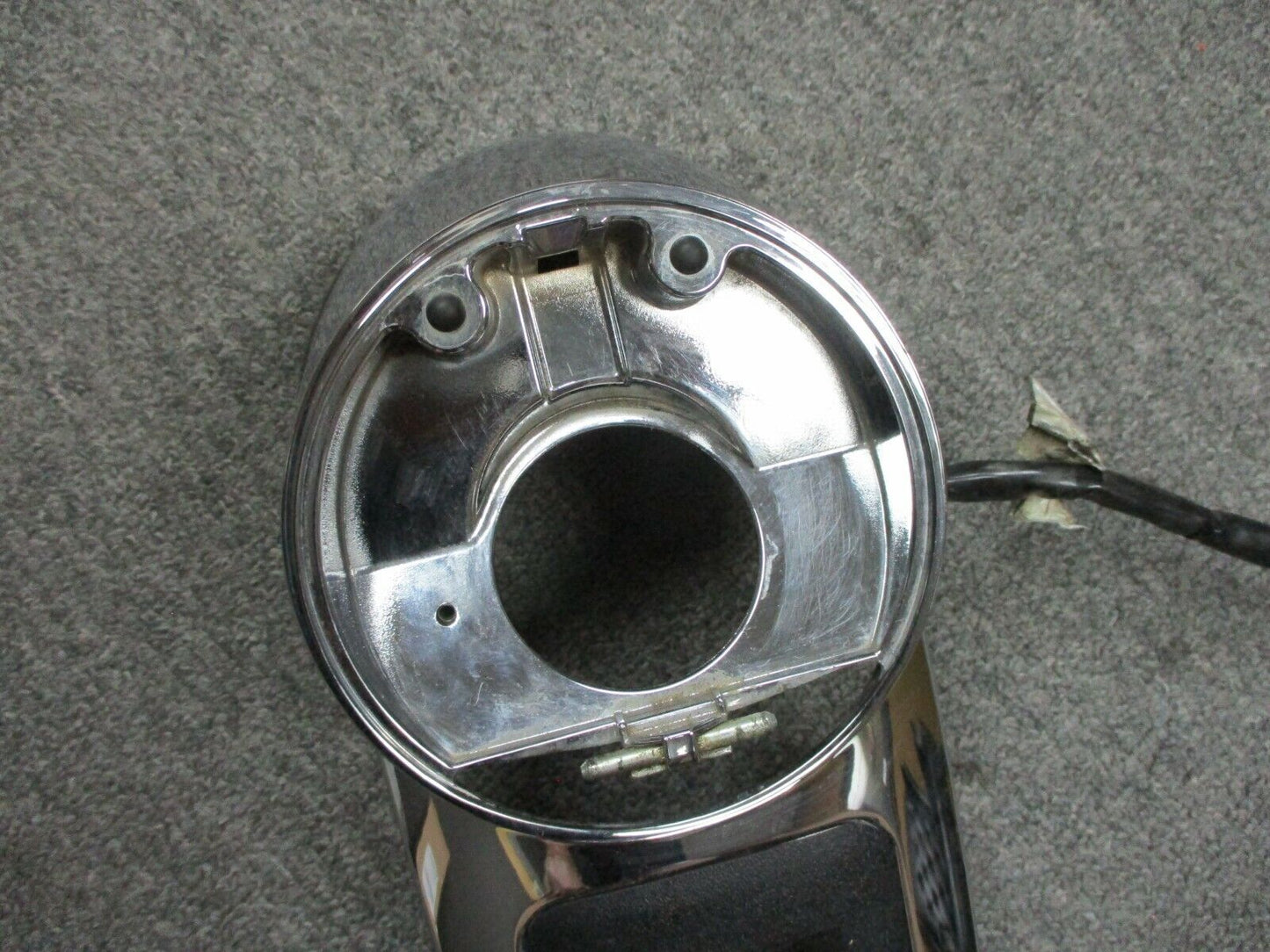 Harley Davidson OEM FLHTCU CB-POD ASY & CONSOLE 77136-08, 61270-08