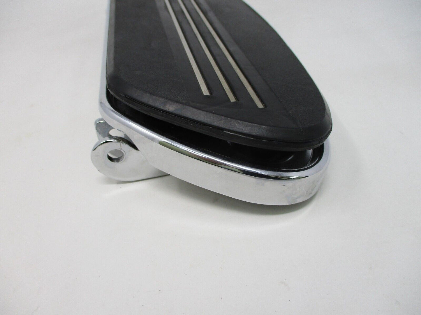 Harley Davidson OEM Streamliner Passenger Floorboard Set 50500215