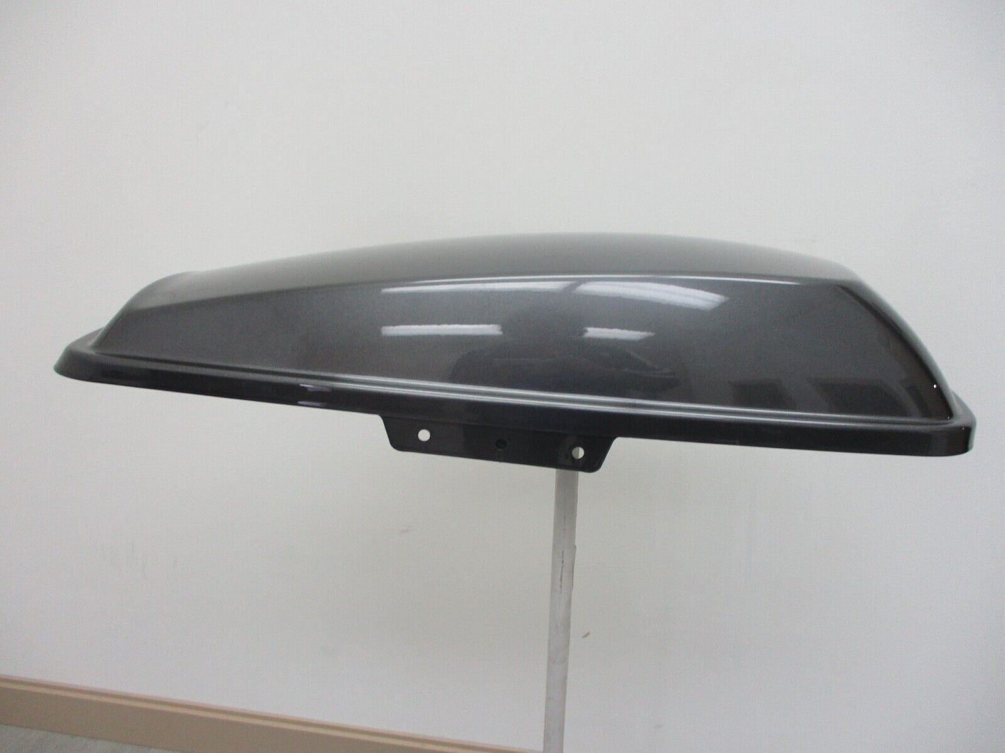 Harley-Davidson OEM  Saddlebag GRAY LID 90200411 2014-Later