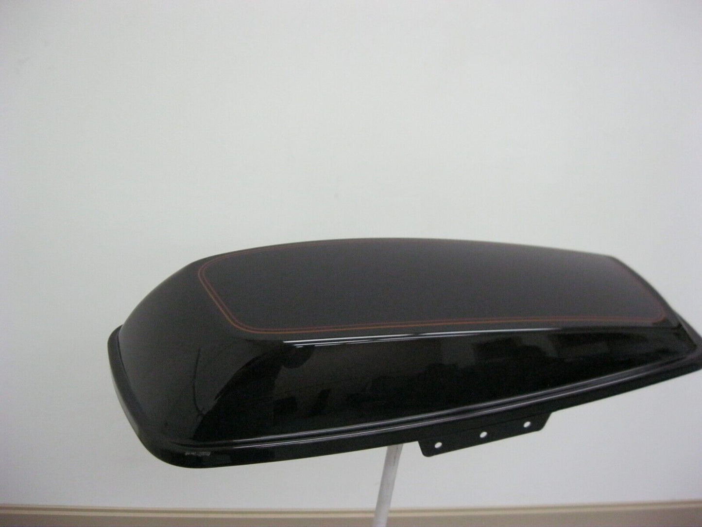 Harley-Davidson OEM Left Saddlebag Lid Burgundy with Detail 90200413 2014-Later