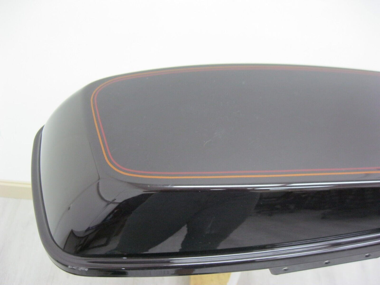 Harley-Davidson OEM Left Saddlebag Lid Burgundy with Detail 90200413 2014-Later