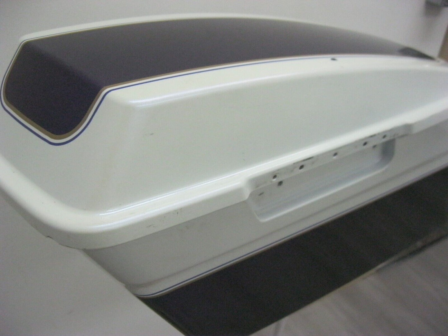 Harley-Davidson OEM Left Saddlebag + Lid White w Iridescence 79090-03B