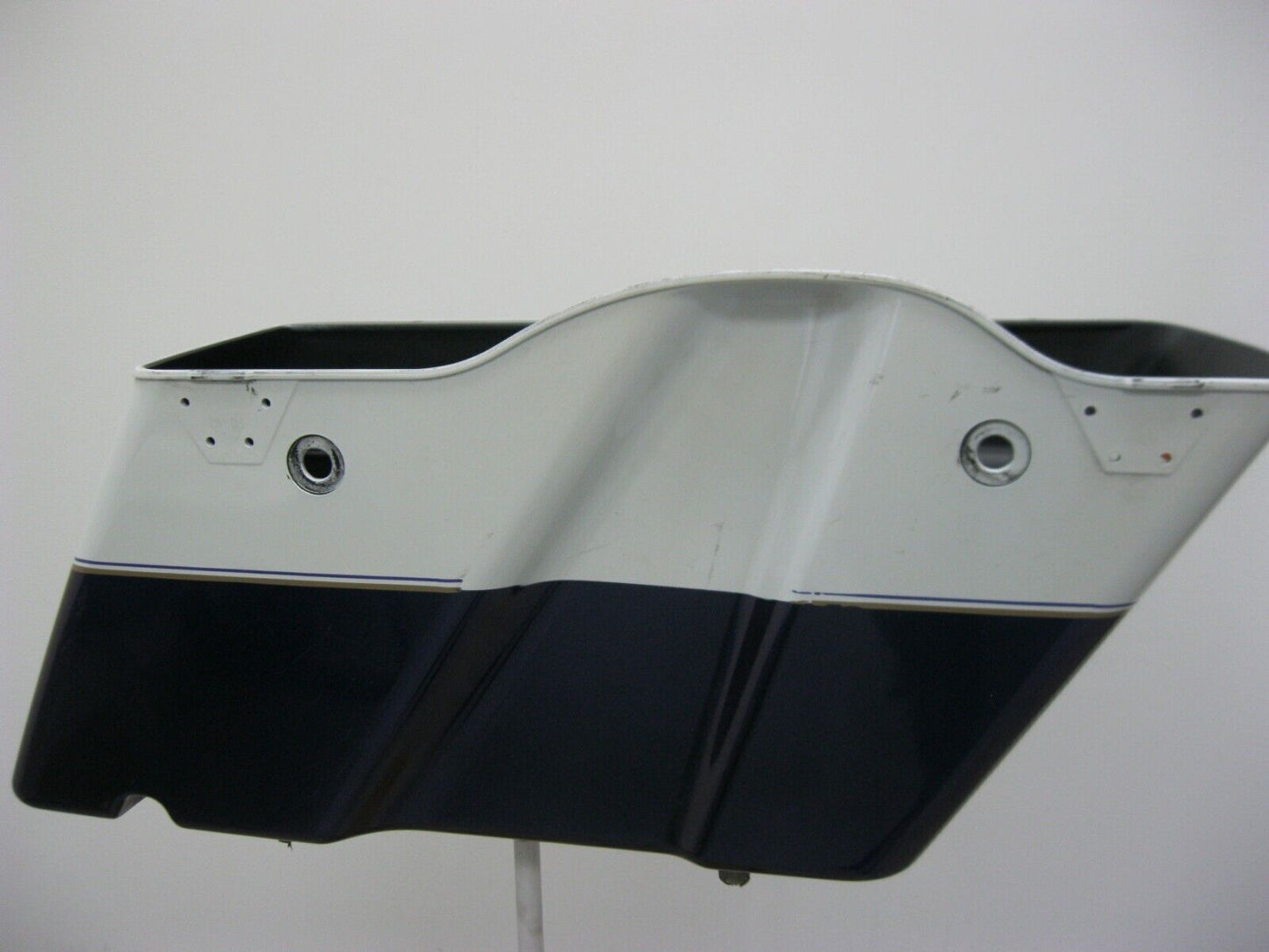 Harley-Davidson OEM Left Saddlebag + Lid White w Iridescence 79090-03B