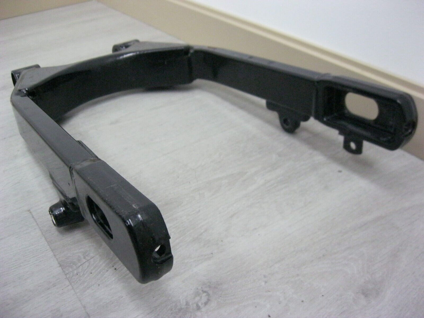 Harley Davidson OEM Black Swing Arm 48458-10