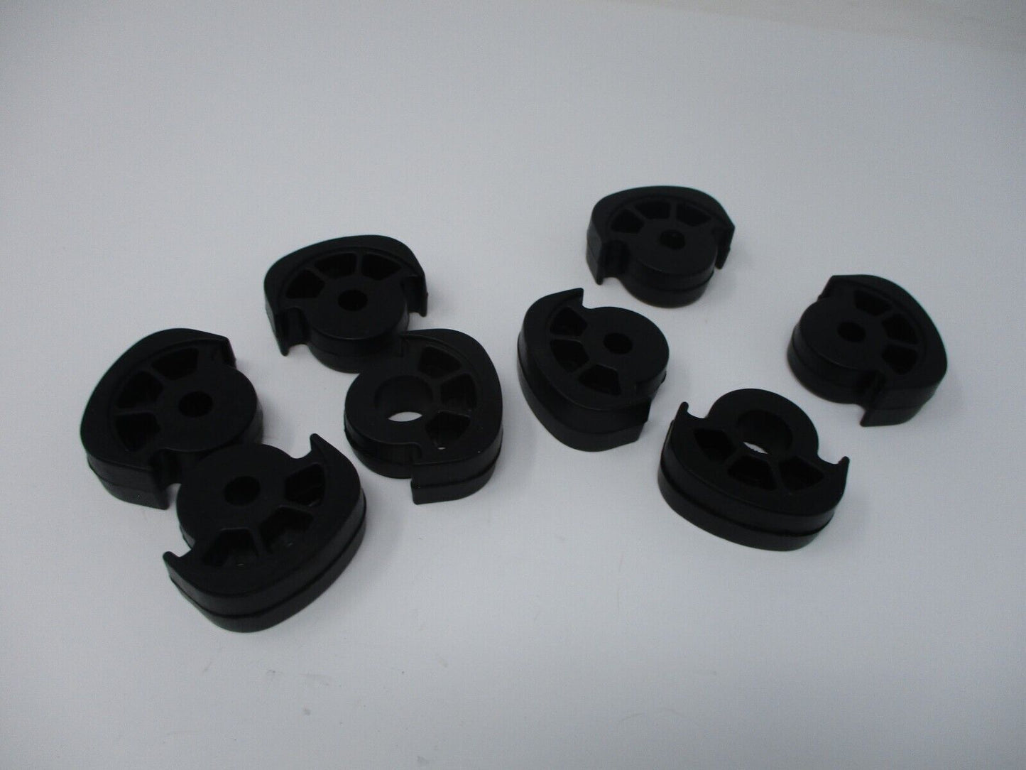 Kuryakyn 8010 ISO Peg Replacement Rubber Pads Set