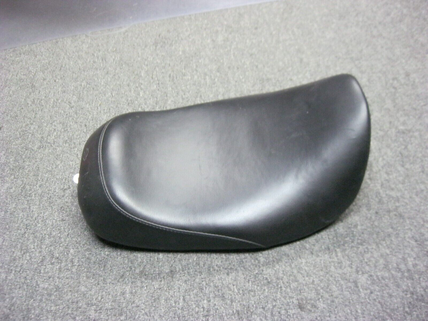 Harley Davidson OEM Dyna Seat Model Fitment Unknown