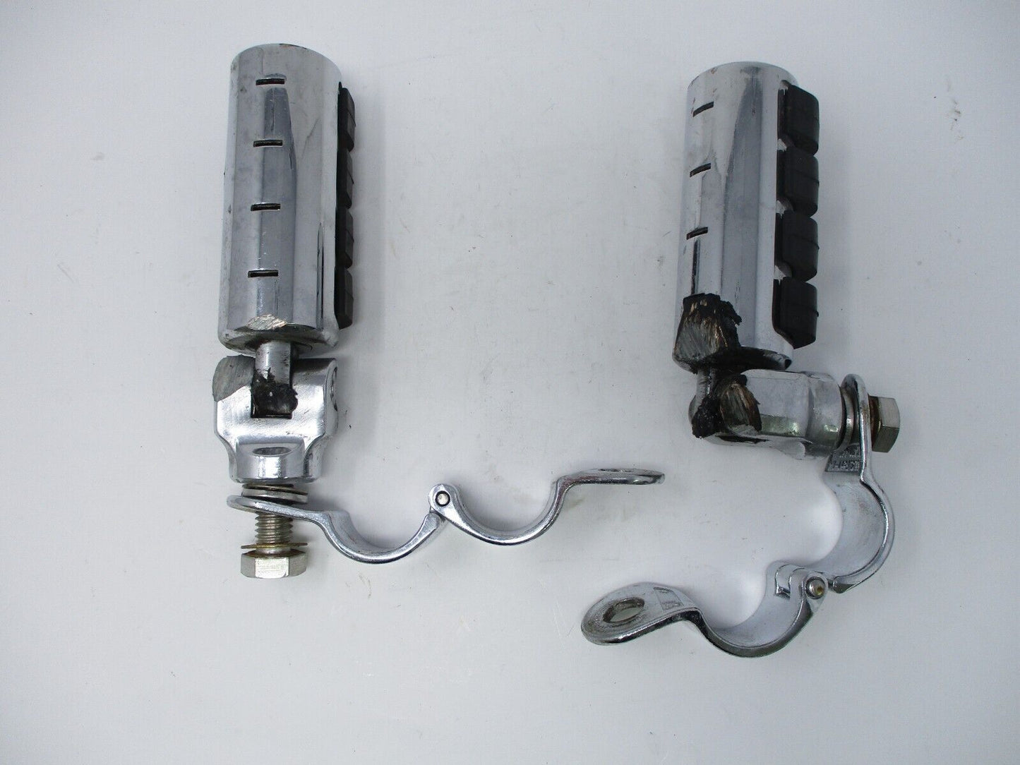 KURYAKYN ISO Pegs with 1  1/4'' Magnum Quick Clamps  DS-241103