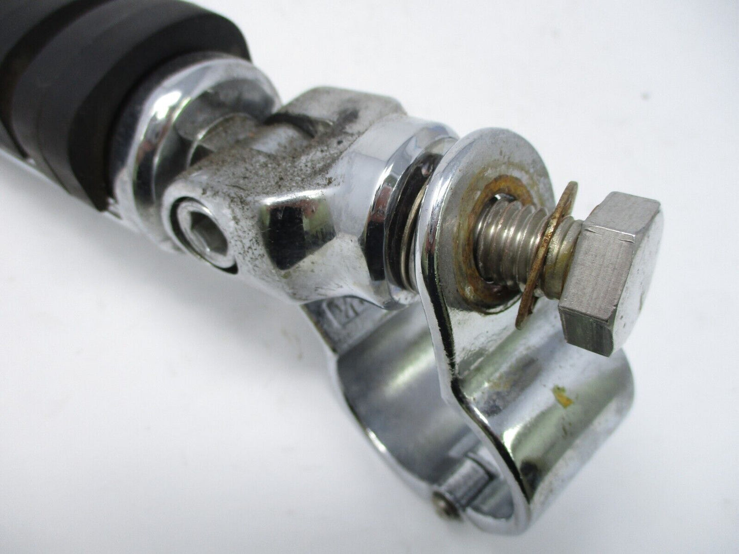 KURYAKYN ISO Pegs with 1  1/4'' Magnum Quick Clamps  DS-241103