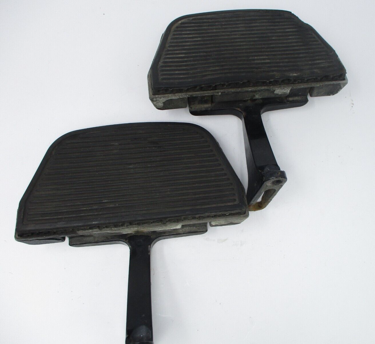 Harley Davidson OEM Touring Passenger Floorboards and Brackets 50613-91A