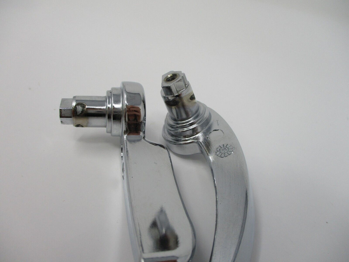 Harley Davidson OEM Left and Right Chrome Saddlebag Latches 90200903+90200902
