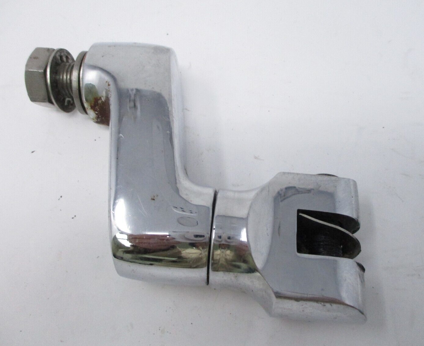KURYAKYN   Offset Foot Peg Mount DS-253593