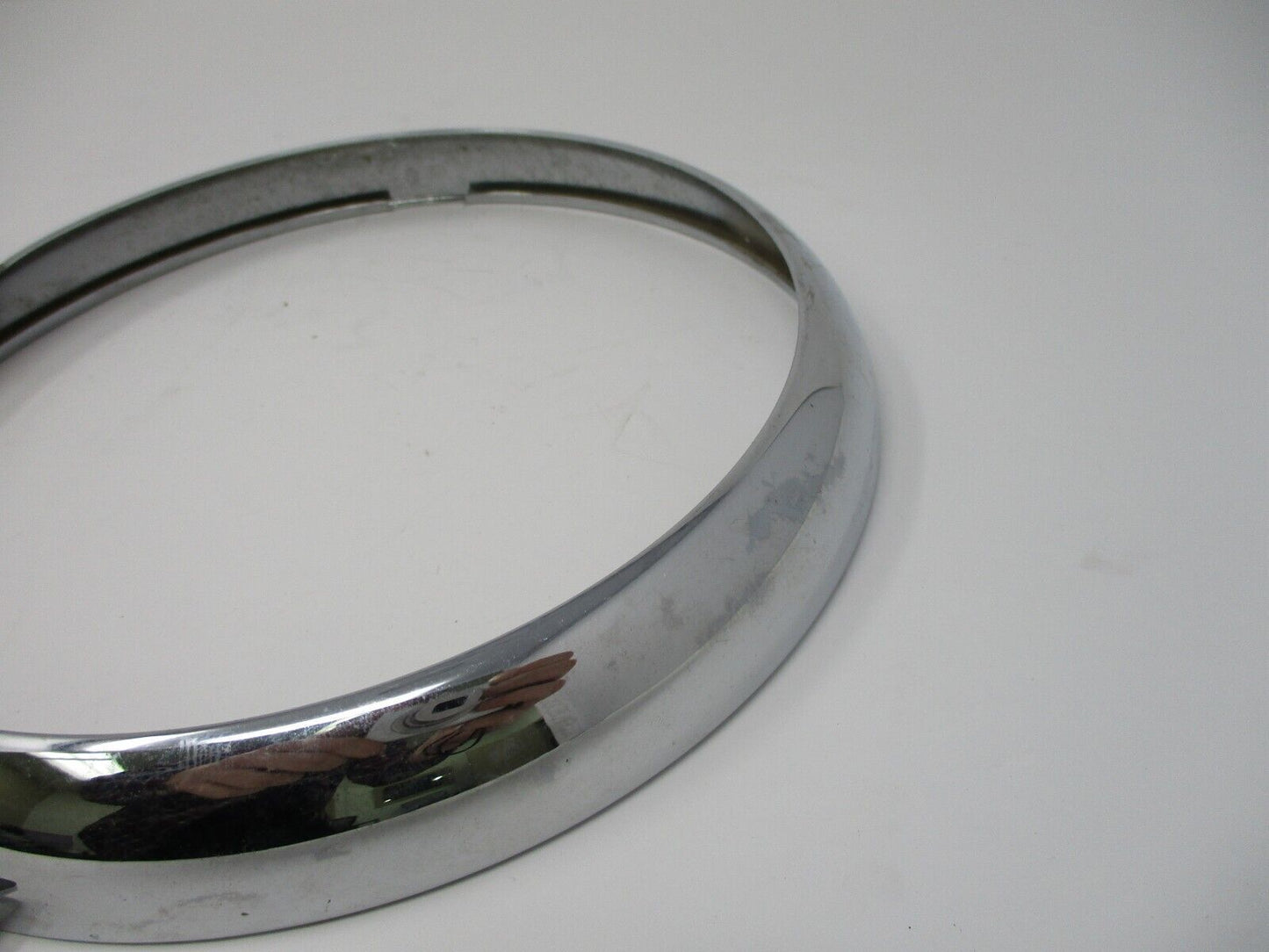Harley-Davidson OEM 06-13 FL Chrome Headlamp Trim 67712-83A Damaged