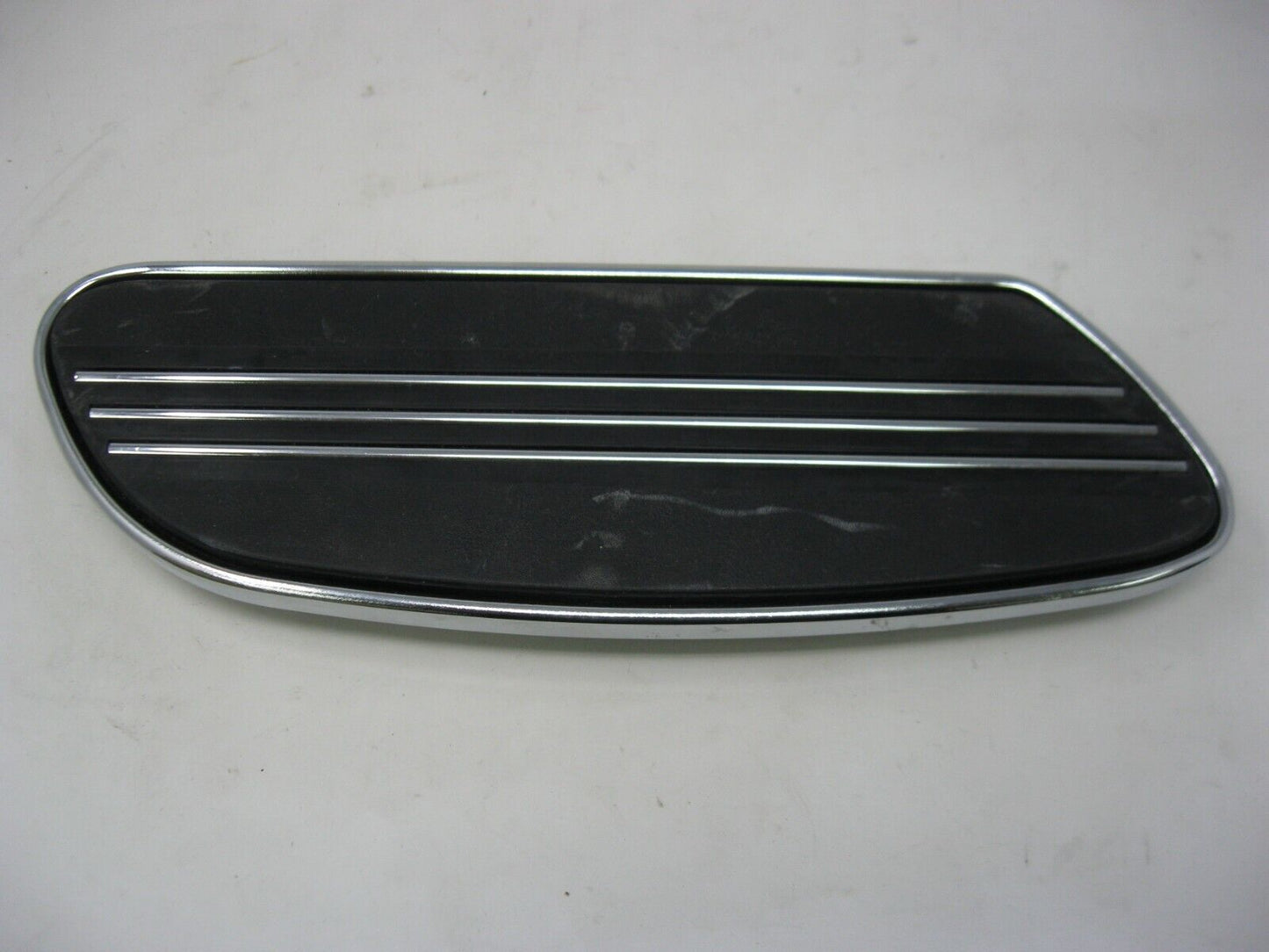 Harley-Davidson OEM Streamline Left Top Plate & Rubber Pad   50690-04/50689-04