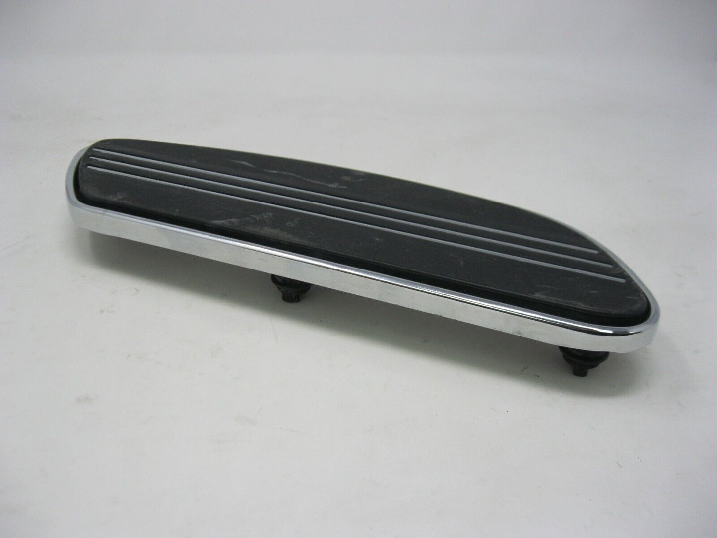 Harley-Davidson OEM Streamline Left Top Plate & Rubber Pad   50690-04/50689-04