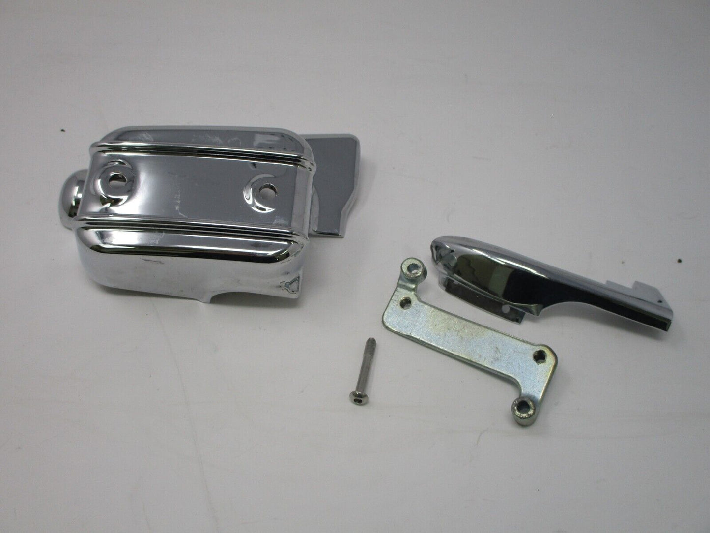 Kuryakyn Handlebar Control Dress-Up INCOMPLETE 0610-1743