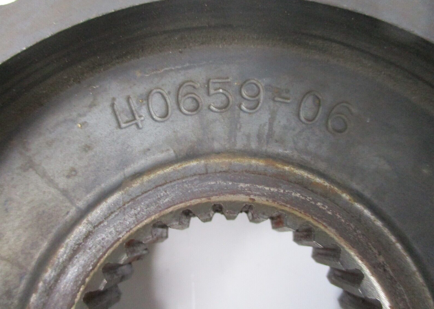 Harley-Davidson OEM 32 Tooth Transmission Sprocket 40659-06