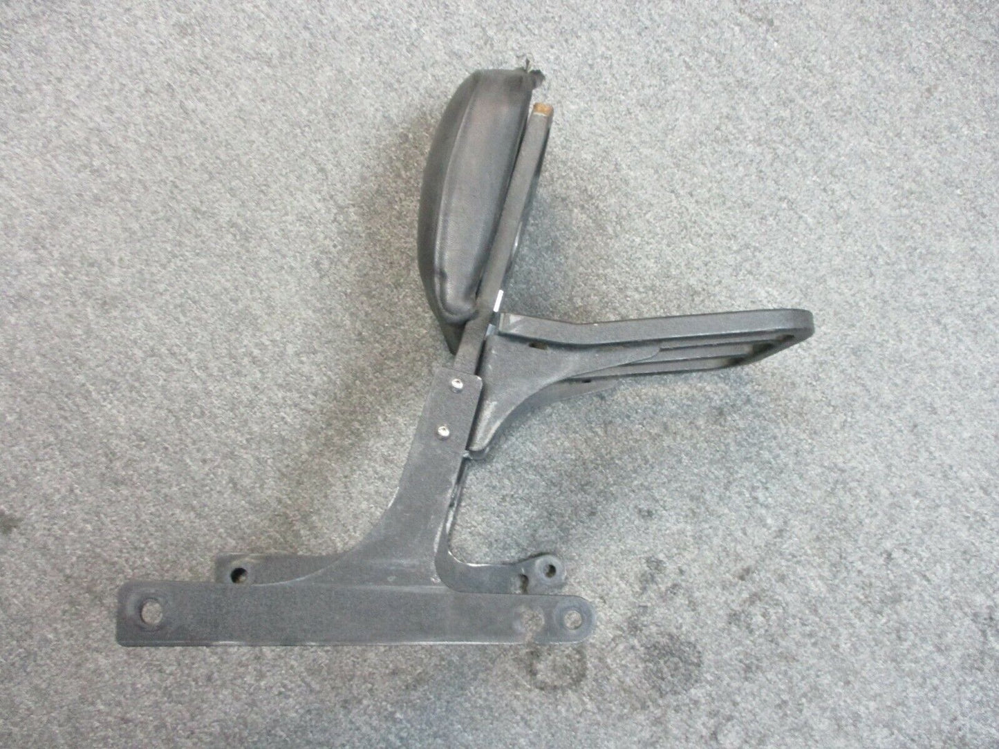 Harley Davidson OEM Back Rest with Luggage Rack FXD 2006 & Earlier Wrinkle Black