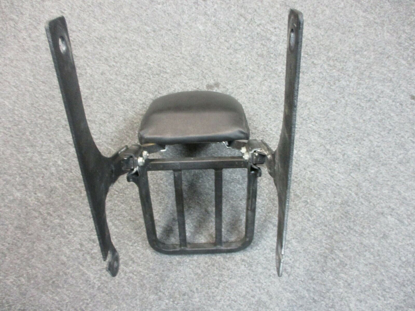 Harley Davidson OEM Back Rest with Luggage Rack FXD 2006 & Earlier Wrinkle Black
