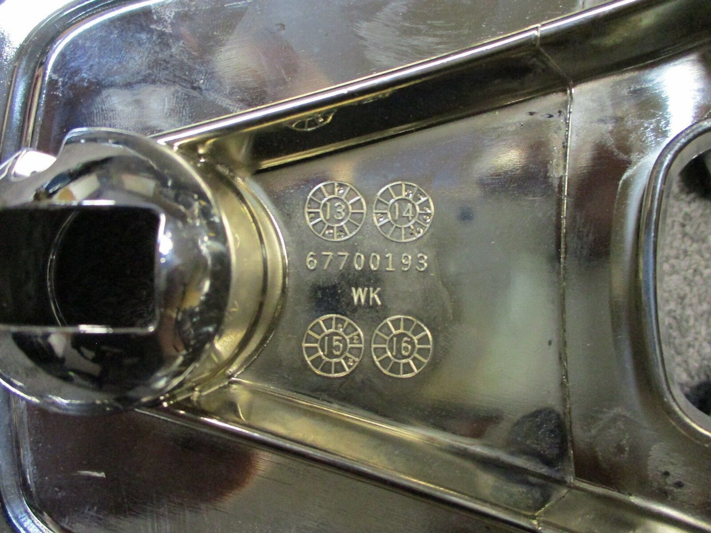Harley Davidson OEM DYNA Risers 67700193 With Headlight Cover