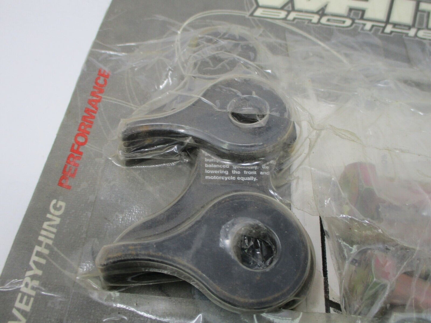White Brothers 02-03 FL Rear Lowering Kit