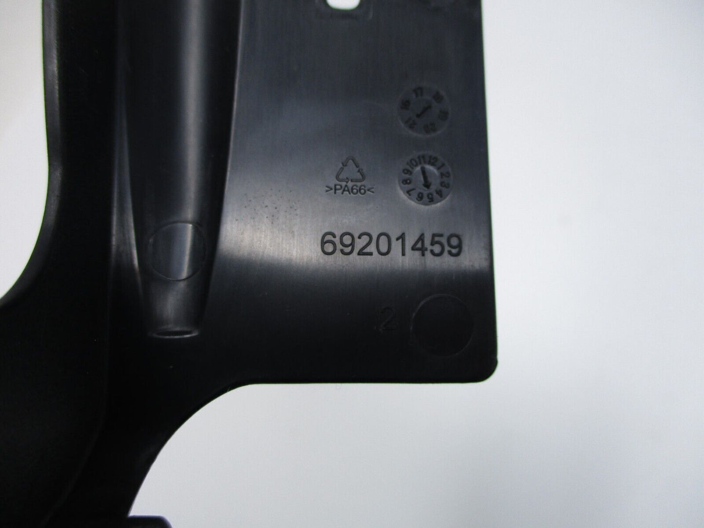 Harley-Davidson Wire Harness Bracket 69201459
