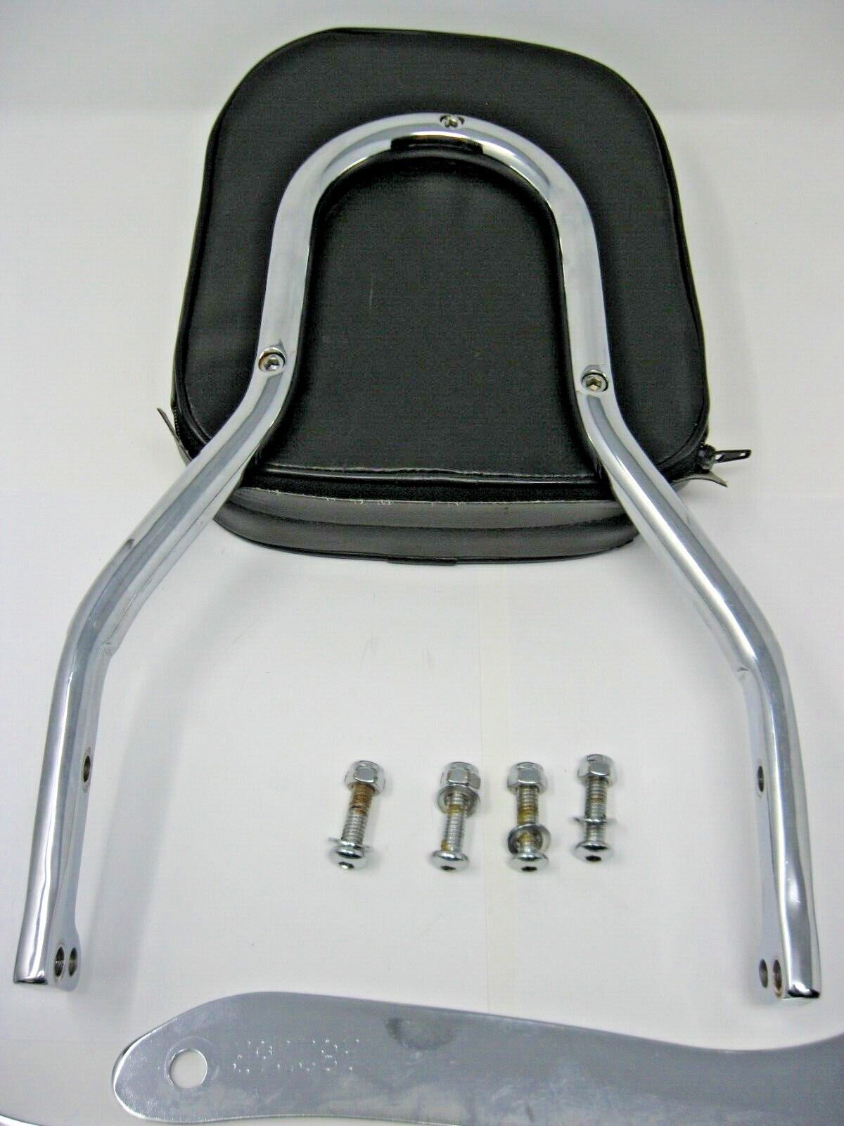Cobra Sissy Bar with Pad & Rails for 07-14 V-Star 1300   02-5245