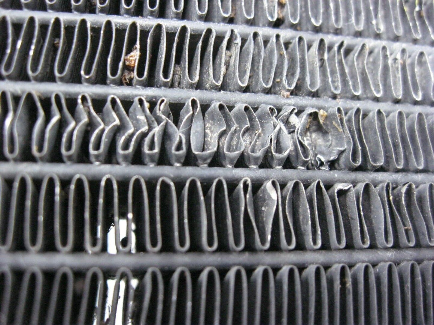 Harley-Davidson RIGHT Cooling Radiator '16 Road Glide Ultra OEM 26800005