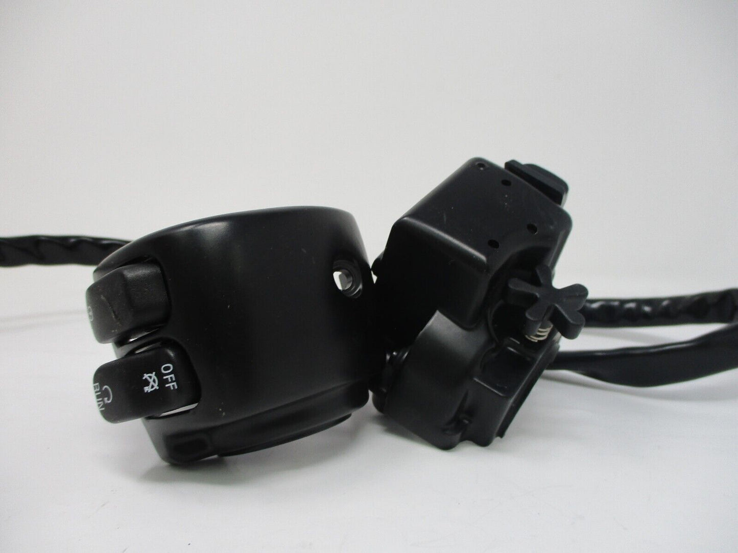 Harley-Davidson OEM Handlebar Control Switch RIGHT SIDE ONLY 70355-08