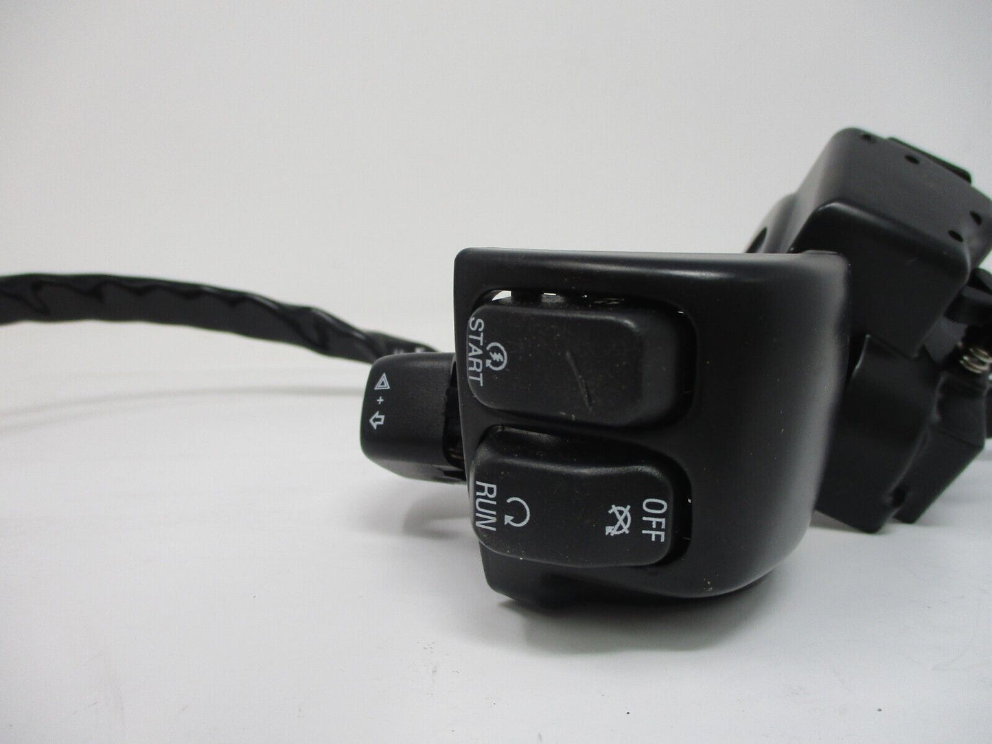 Harley-Davidson OEM Handlebar Control Switch RIGHT SIDE ONLY 70355-08