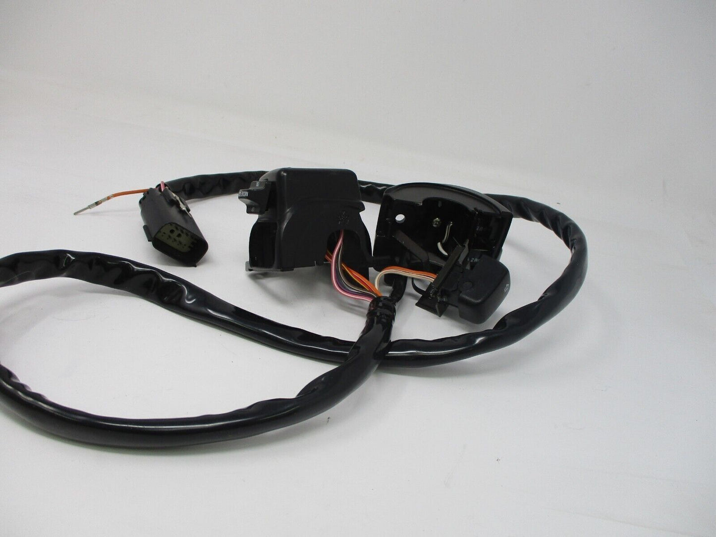Harley-Davidson OEM Handlebar Control Switch RIGHT SIDE ONLY 70355-08