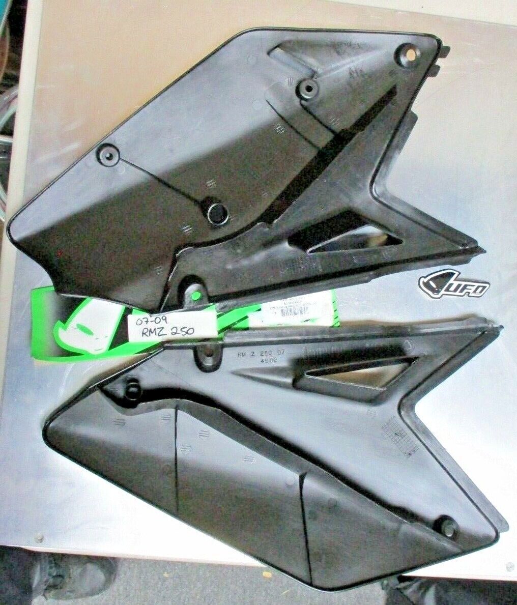 UFO 07-09 RMZ250 Side Panels 512371