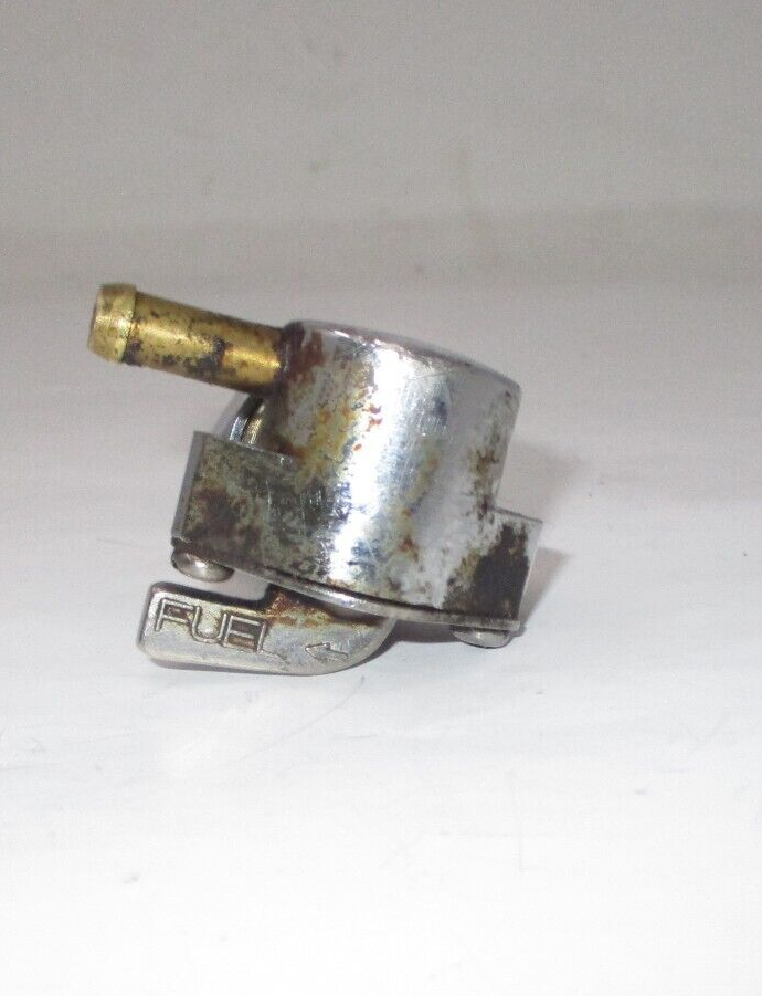 Harley-Davidson  Vacuum Fuel Petcock Right Side  62163-75