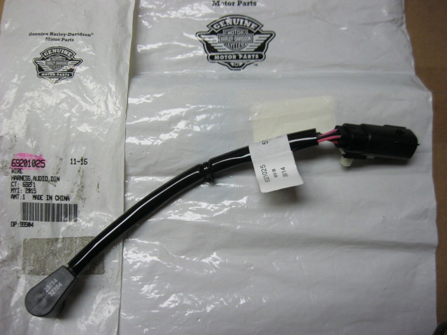 Harley-Davidson 2015-2017 FLHXSE CVO Street Glide Audio Wiring Harness 69201025