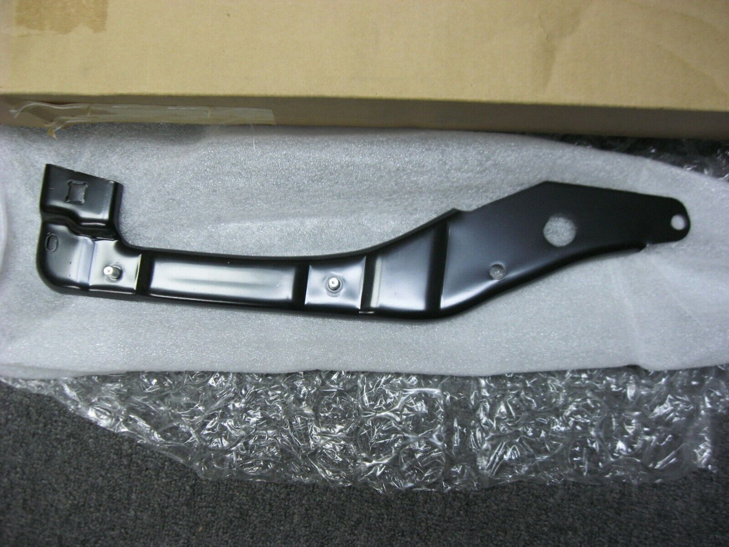 Harley-Davidson OEM VROD Left Hand Rear Fender Support 48485-01A