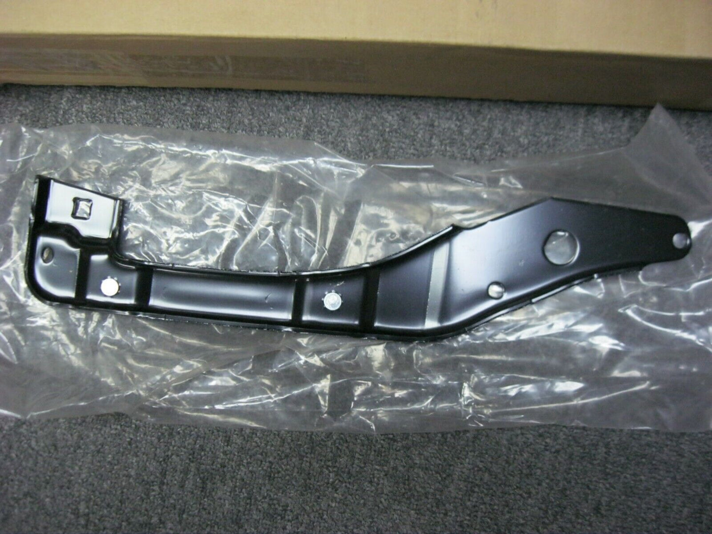 Harley-Davidson OEM VROD Right Hand Rear Fender Support 48483-01A