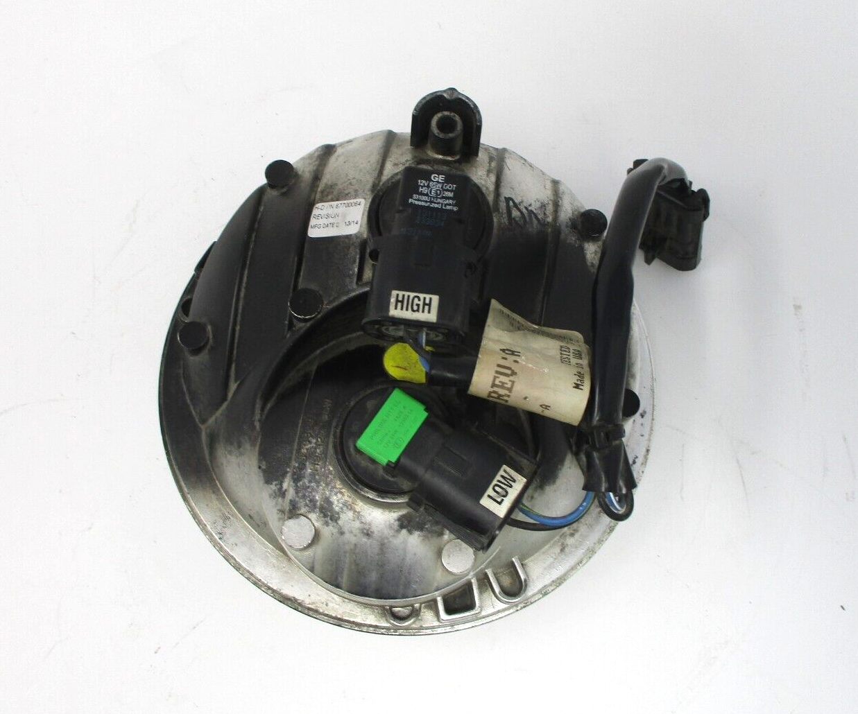 Harley-Davidson OEM Touring 7" Dual Halogen Headlight  plus Bracket   67700064