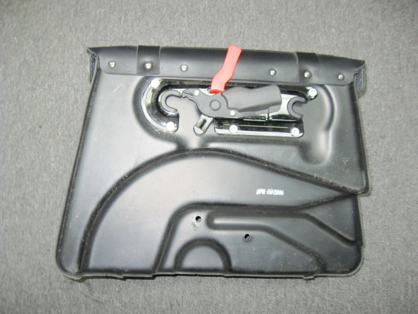 Harley Davidson OEM Touring Detachable Left Saddlebag Assy 90201643