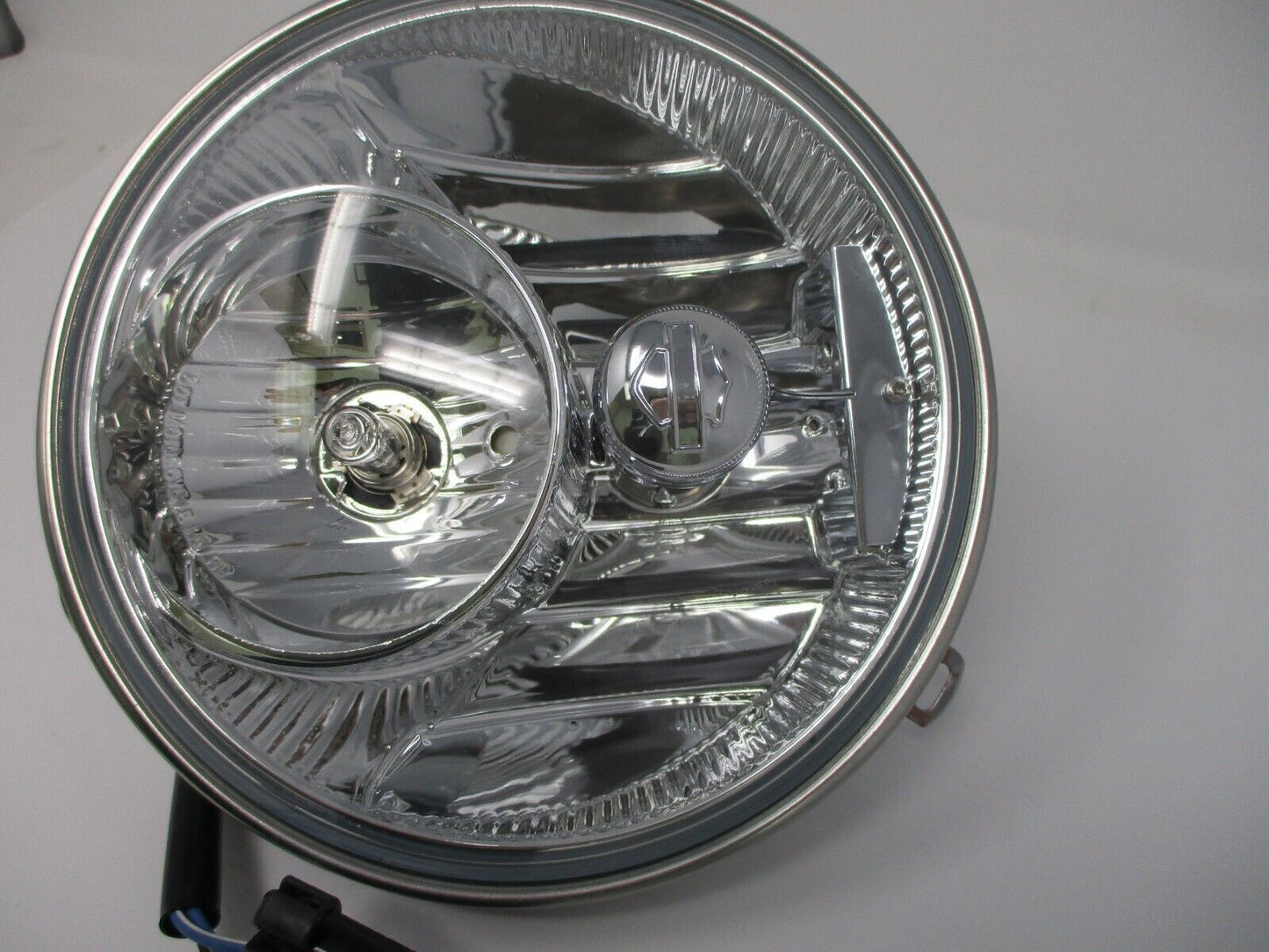 Harley Davidson OEM 7 inch Dual Halogen Headlamp 67700062