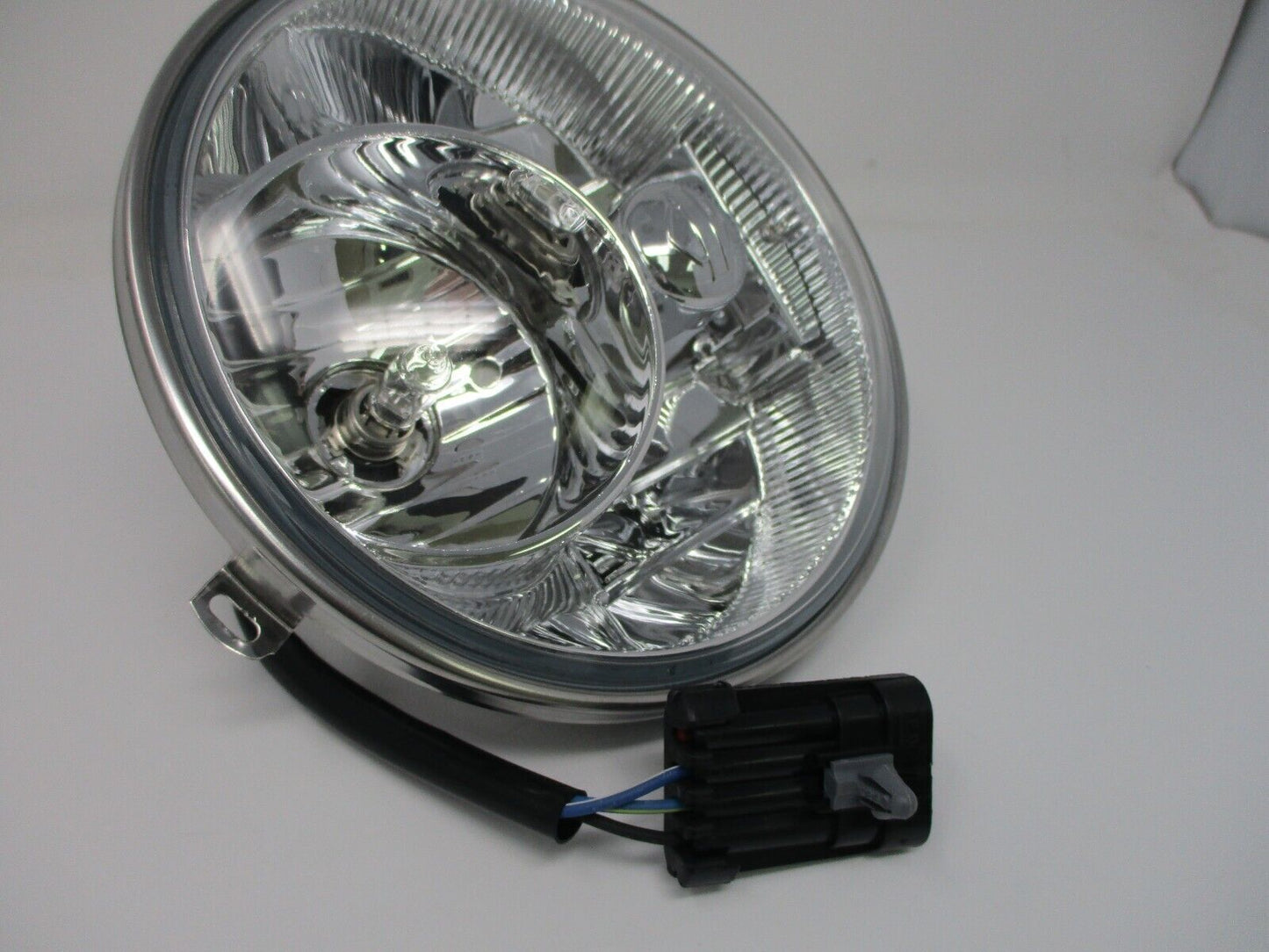 Harley Davidson OEM 7 inch Dual Halogen Headlamp 67700062