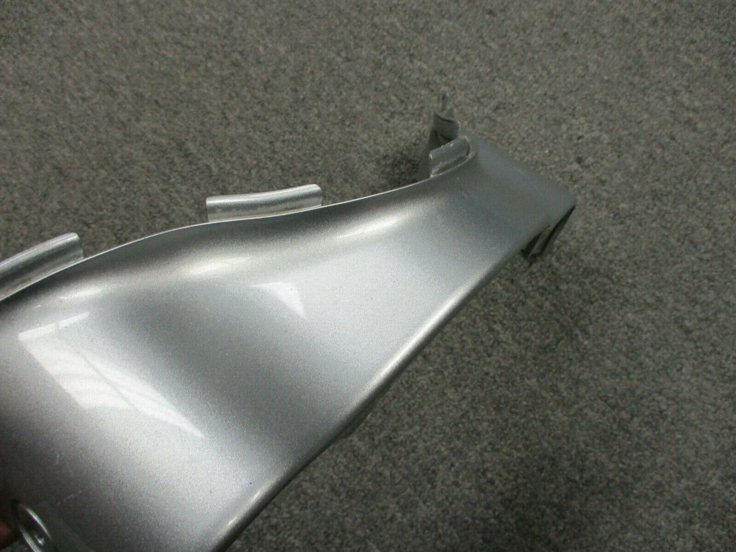 Harley-Davidson OEM 14-18 FLHXS Fairing Skirt Brilliant Silver Pearl 57000328BHT