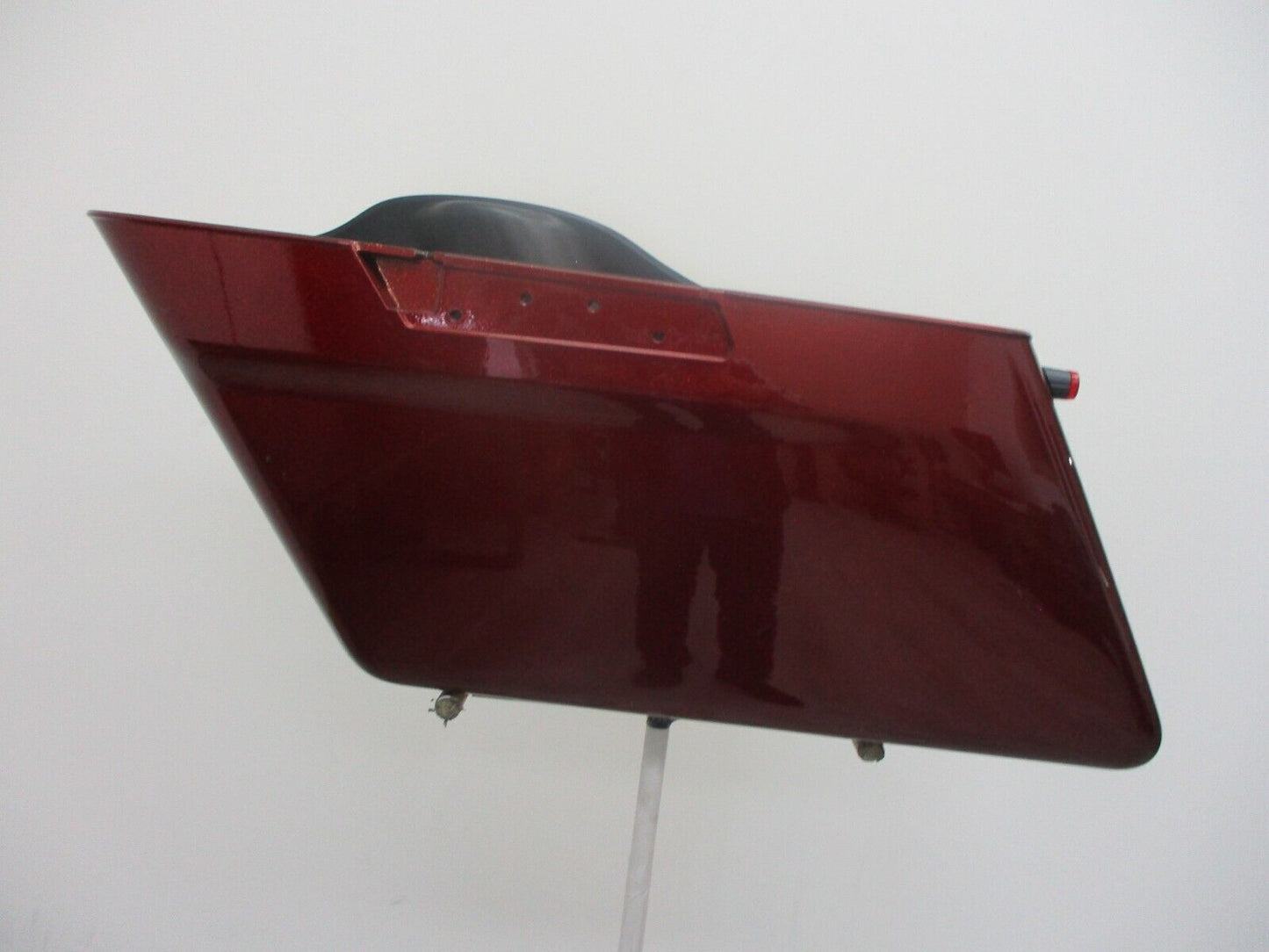 Harley-Davidson OEM LH Saddlebag DARK RED 90200414 2014-Later