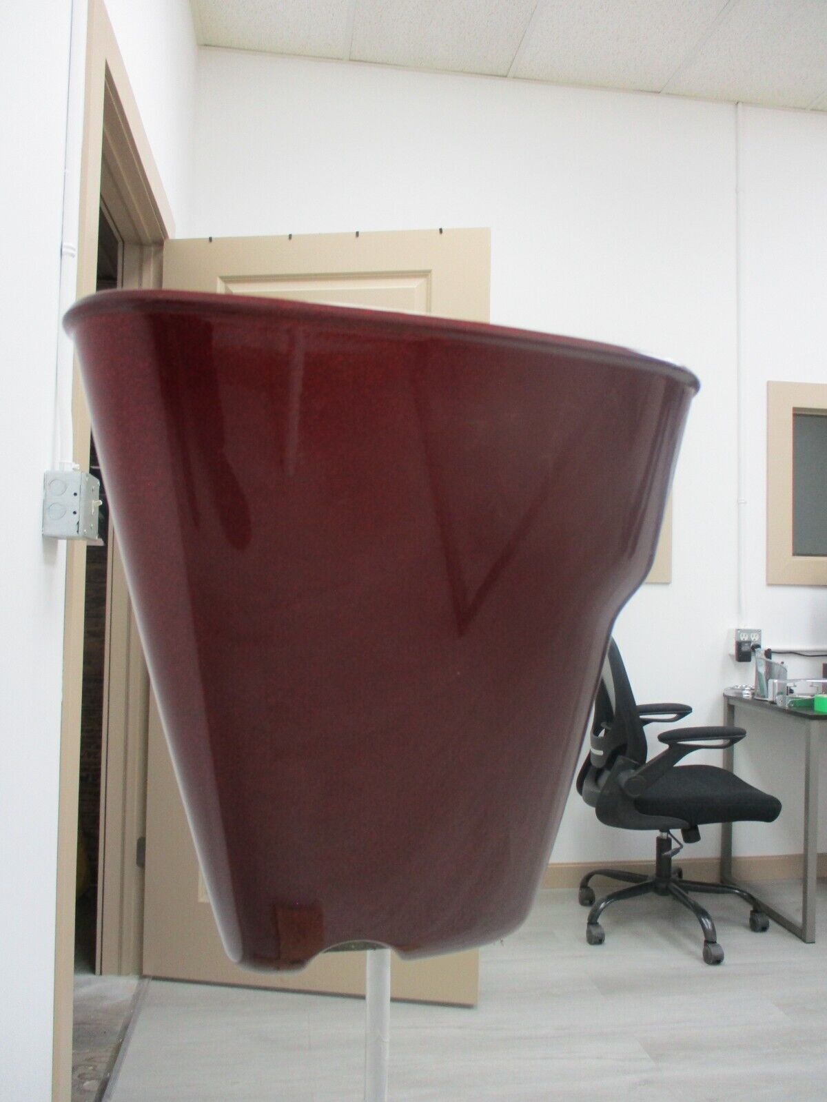 Harley-Davidson OEM LH Saddlebag DARK RED 90200414 2014-Later