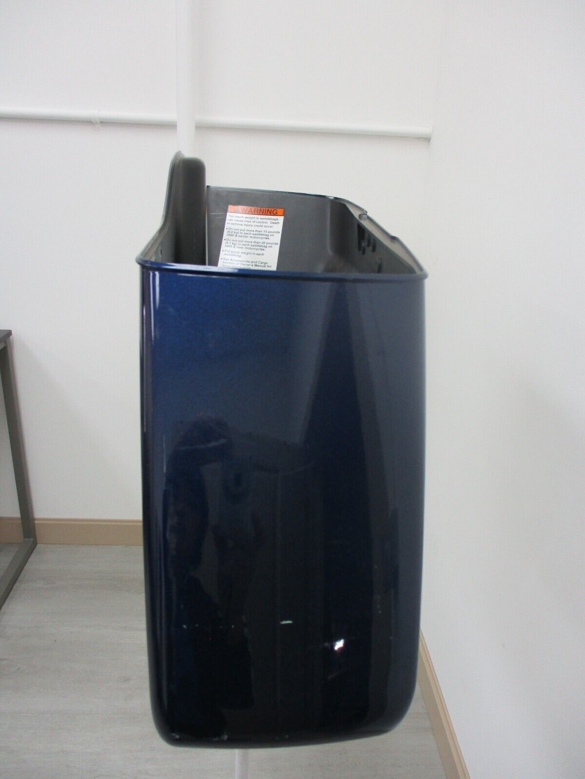 Harley-Davidson OEM RH Saddlebag DARK BLUE 90200412 2014-Later