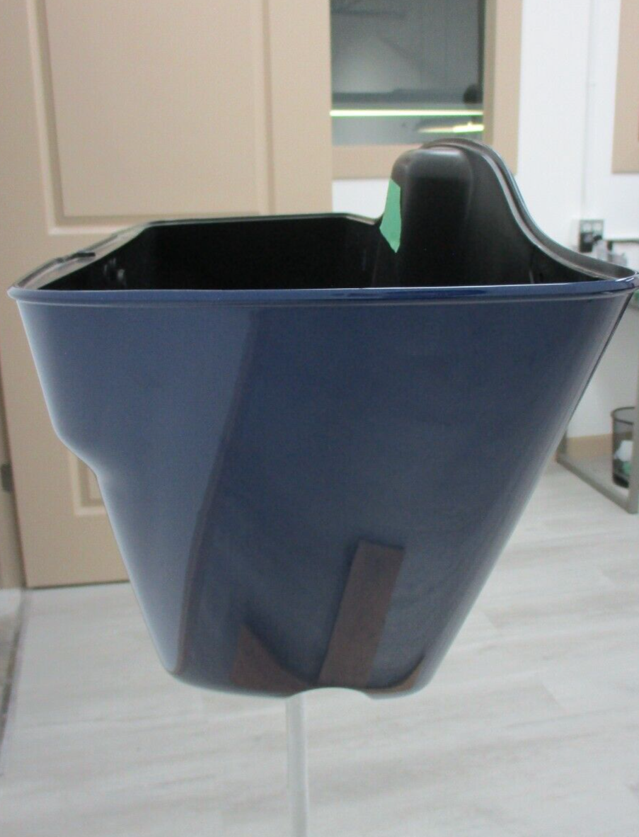 Harley Davidson OEM Right Saddlebag Royal Blue 90200412 2014-Later