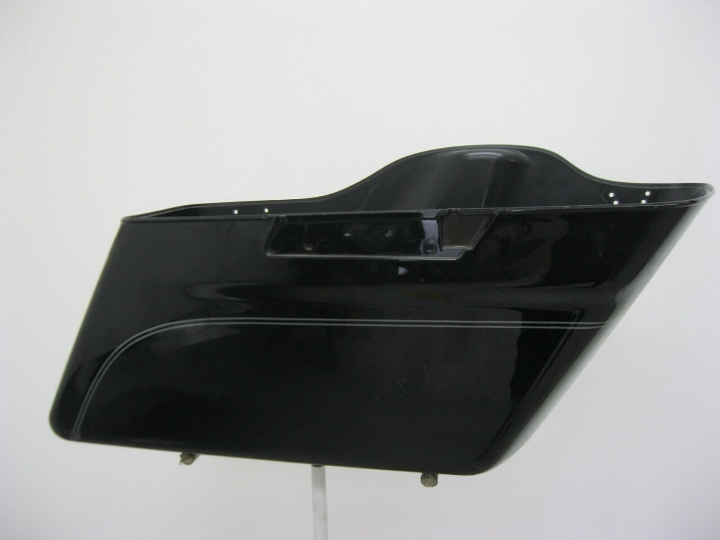 Harley-Davidson OEM RH Saddlebag Black with Grey Stripe 90200412 2014-Later