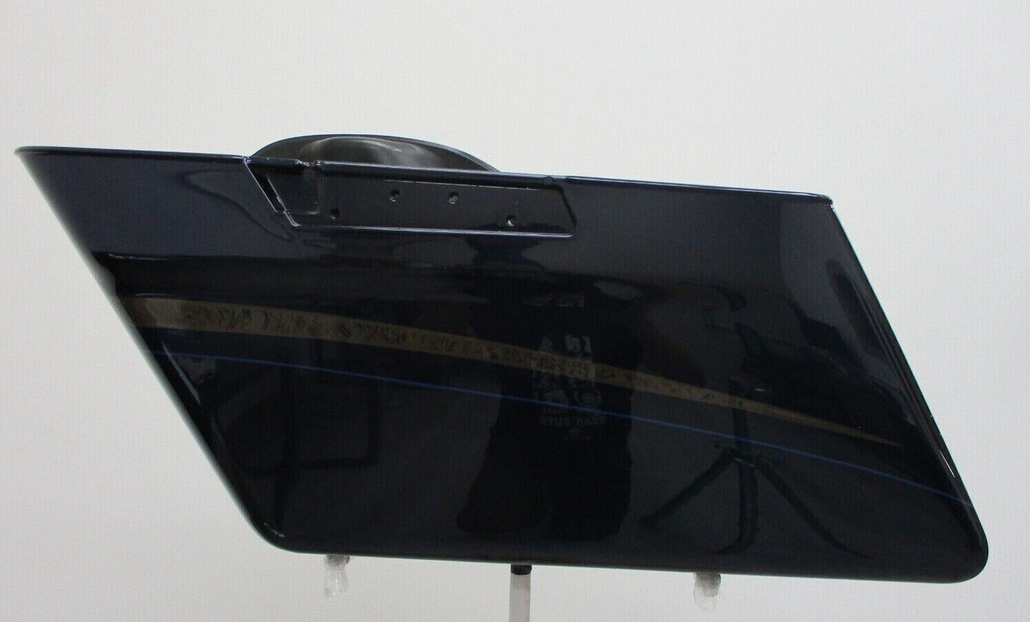 Harley Davidson OEM Left Saddlebag for '18 CVO Limited 90201132EGN