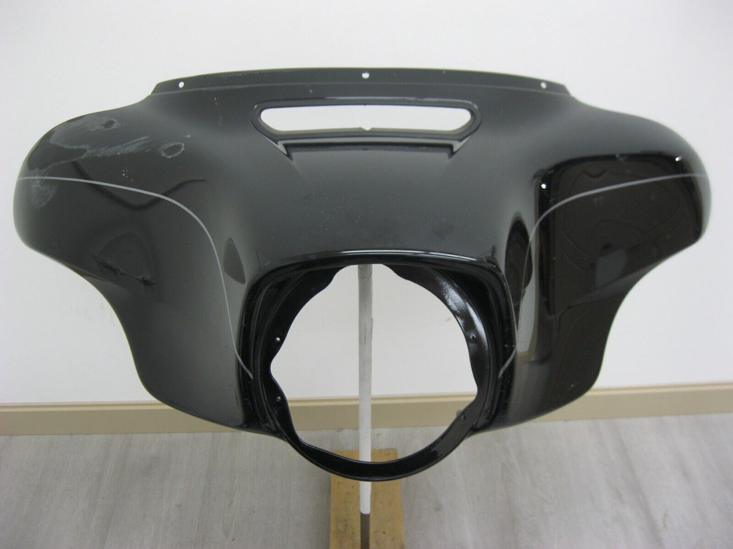 Harley Davidson OEM '14 - '22 FL Outer Fairing 57000383