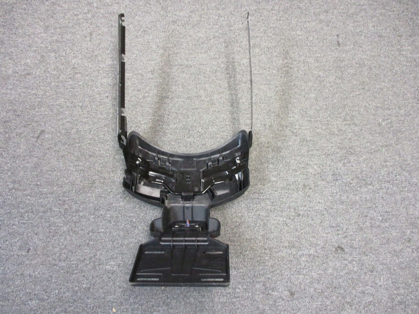 Harley Davidson OEM Holder, LIC PL,Center Mount with Lamp 67900370 FXBR 2018